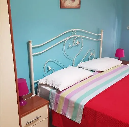 The Artists Alojamento de Acomodação e Pequeno-almoço Acireale